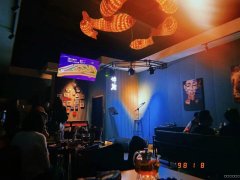 （成功案例）C7781鲤鱼山路金石榴餐饮广场餐厅低价转让