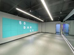 C7799位于昌吉市青年南路青年尚都附近店面转让