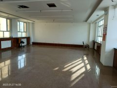 C7840位于昌吉市飞马附近临街商业街二层三层对外出租