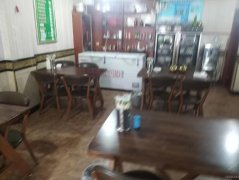 C7879位于昌吉米兰春天餐饮店转让