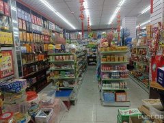 C7896火爆超市转让 米东区颐和花园三期小区大门口第一家