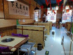 C7925位于奇台县健康西路古城明珠小区附近临街店面转让