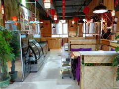 C7925位于奇台县健康西路古城明珠小区附近临街店面转让