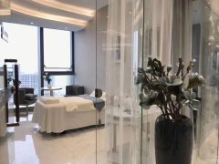 C7932盛大广场450平大型美容院转让