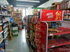 C7951位于昌吉市青年南路华中美地临街店面转让