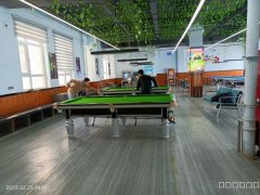 C7965位于阜康市公园六号附近临街二楼店面转让