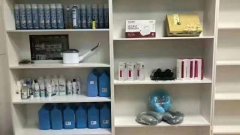 C7973位于新疆玛纳斯县翡翠明门商铺1-6干洗店转让