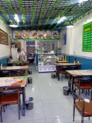 C7977昌吉市特变世纪广场南门临街50平餐饮旺铺转让