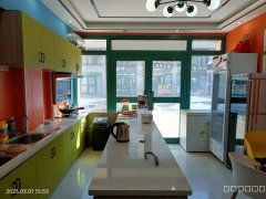 C7983位于奇台县古城新街临街90平店面转让