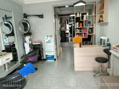 C7990位于昌吉市文化东路都市花园小区临街34平店面转让