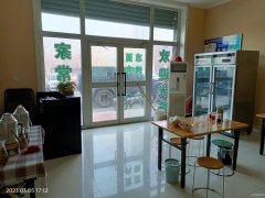 C8007位于昌吉市石河子西路嘉顺小区临街70平店面转让