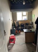 C8009位于昌吉红旗路环宇世纪城60平卤店转让