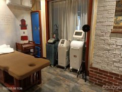 C8023位于昌吉市长宁南路领创大厦八楼内192平美容会所转