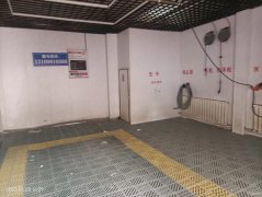 C8027位于阜康市瑶池明珠西门附近65平店面转让