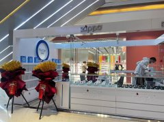 C8028位于昌吉市中山路新汇嘉内一楼15平商铺转让