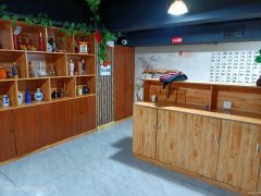 C8038位于奇台县蒲京丽苑小区临街310平店面转让