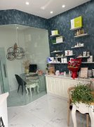 C8040位于昌吉长宁路克丽缇娜100平美容店低价转让