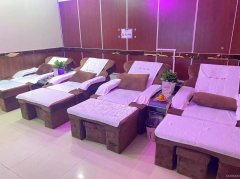 C8042位于长宁路江南小镇旁营业中400平养生足道会所转让