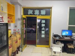 C8069位于昌吉上海花园后门椒麻鸡大面筋42平品牌店转让