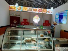 C8075位于昌吉市长宁南路亚中饮食街100平店面转让