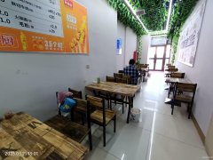 C8085位于昌吉市滨河北路郁金香小镇附近临街61平店面转让