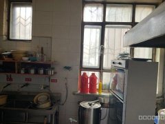 C8089位于昌吉建设路38平餐饮店转让