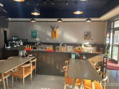 C8095头屯河工业园美食街105平餐厅转让