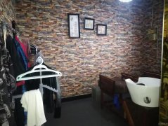 C8098昌吉中医院旁92平美发店转让