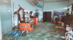 C8100跃进街阳光雅居750平大型汽车会所转让 可承包