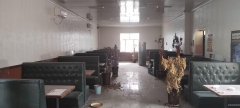 C8128米东区地磅农行边上350平餐厅转让