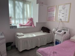 C8148位于昌吉市长宁南路上海花园后门临街店面转让