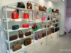 C8154位于五家渠北海一号街72平内铺转让