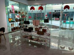 C8154位于五家渠北海一号街72平内铺转让