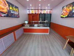 C8181位于昌吉八小对面126平卤制品店转让