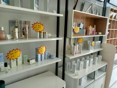 C8188位于奇台县健康西路地税局对面临街60平店面转让