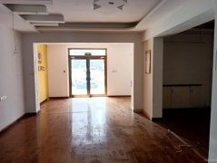 （成功案例）C8198南公园西路上海花园前门临街75平商铺出