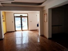 （成功案例）C8198南公园西路上海花园前门临街75平商铺出