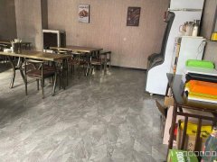 C8219位于昌吉青年壹号70平烧烤店转让