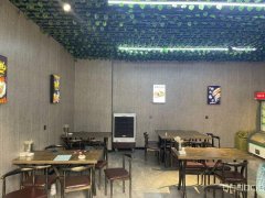 C8219位于昌吉青年壹号70平烧烤店转让