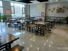 C8221位于昌吉市中山路中山商务广场临街300店面转让