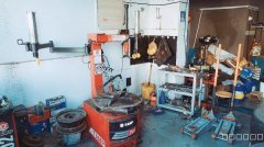 C8223八钢秀水兰庭130平轮胎店转让