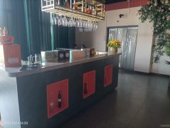 C8236位于阜康市公园六号西区临街二楼300平商业店铺转让