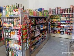 C8250位于昌吉市青年北路万博学府附近临街43平店面转让