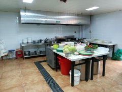 （成功案例）C8251位于昌吉市乌伊西路附近临街150平店面