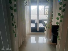 C8263位于阜康市锦都花园小区临街126平店面转让