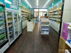 C8268位于昌吉市北京南路紫金名门小区临街75平店面转让