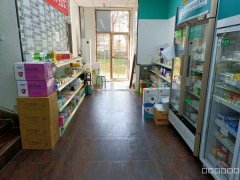 C8268位于昌吉市北京南路紫金名门小区临街75平店面转让