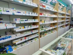 C8268位于昌吉市北京南路紫金名门小区临街75平店面转让