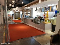 C8273位于昌吉市北京南路华东步行街附近二楼店面转让