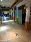 C8273位于昌吉市北京南路华东步行街附近二楼店面转让